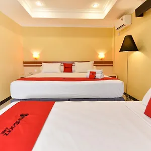  Hotel Reddoorz Near Mall Bali Galeria 2 Indonesia